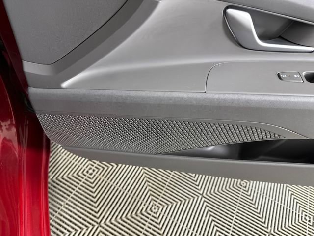 Certified 2024 Hyundai Elantra SEL image 29