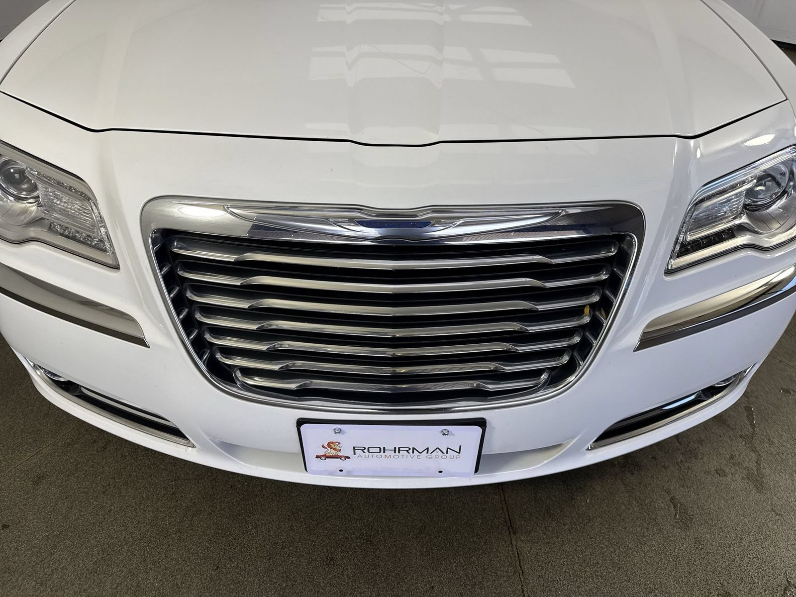 Used 2011 Chrysler 300 C w/ Sound Group RWD image 27