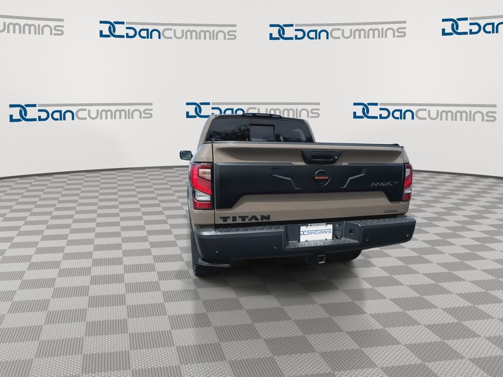 Used 2021 Nissan Titan PRO-4X w/ Pro-4x Convenience Package AWD/4WD image 7