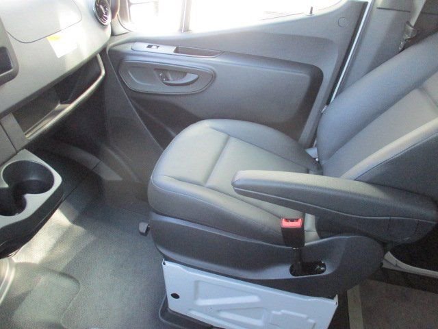 Used 2025 Mercedes-Benz Sprinter 2500 image 20