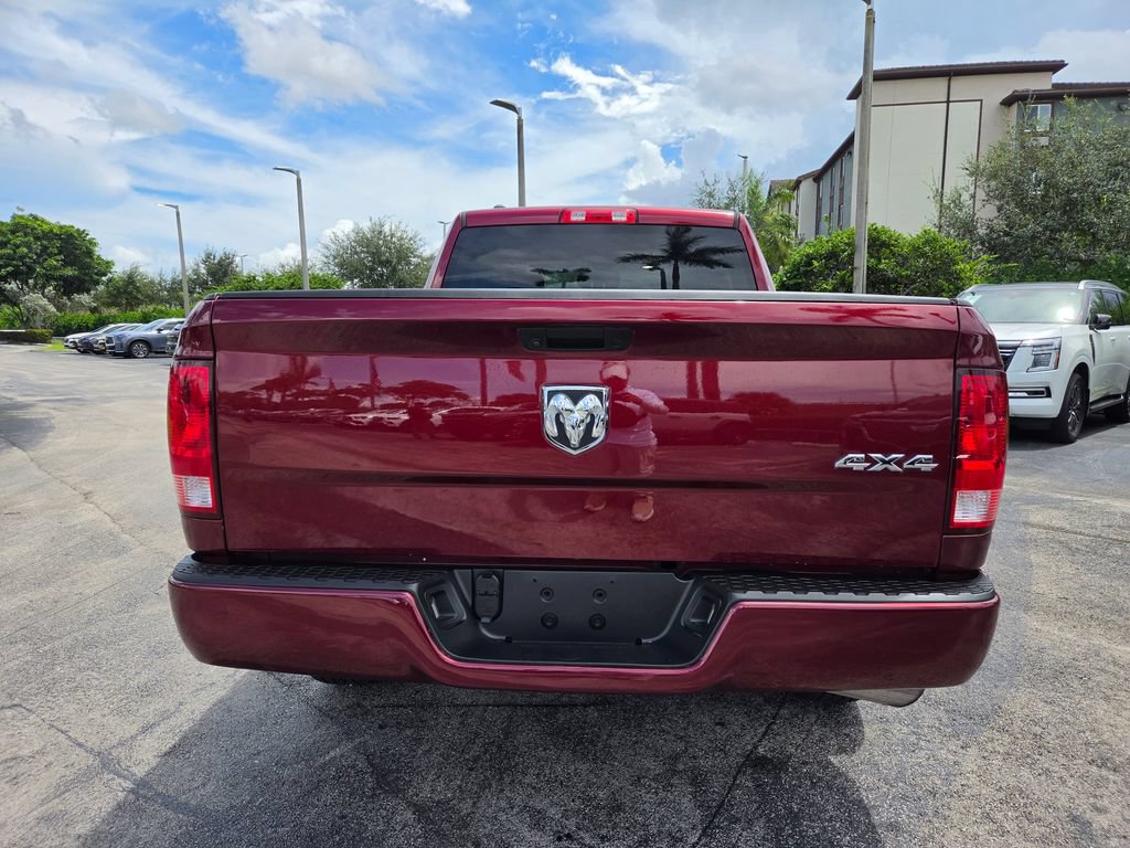 Used 2018 RAM 1500 Express AWD/4WD image 8