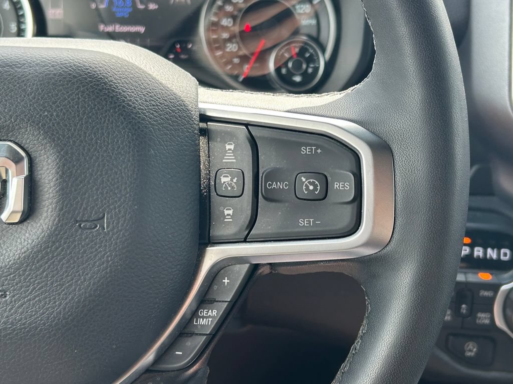 Used 2025 RAM 1500 Big Horn AWD/4WD image 38