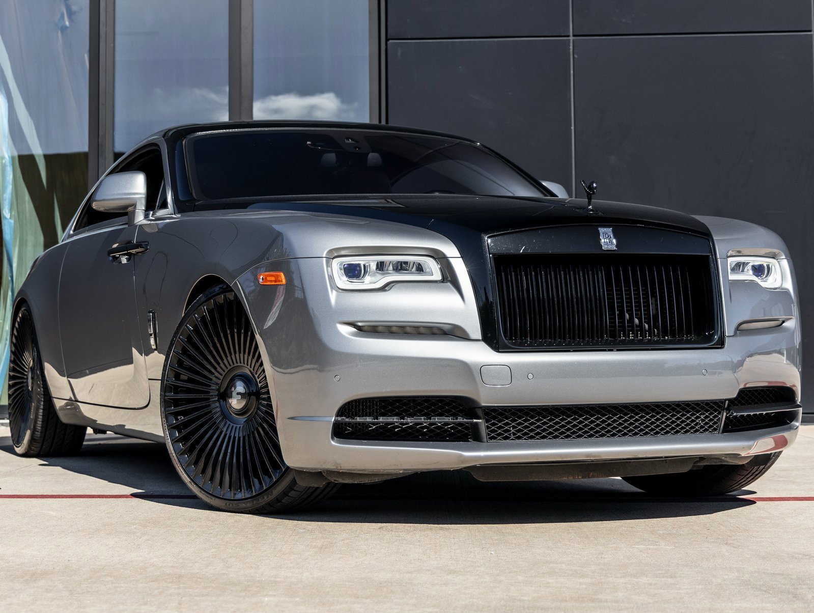 Used 2017 Rolls-Royce Wraith image 5