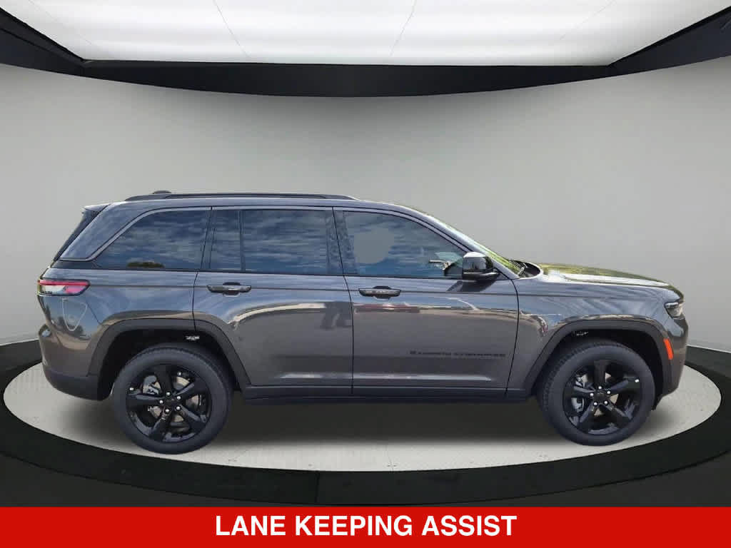 New 2026 Jeep Grand Cherokee Limited w/ Limited Altitude Package AWD/4WD image 7