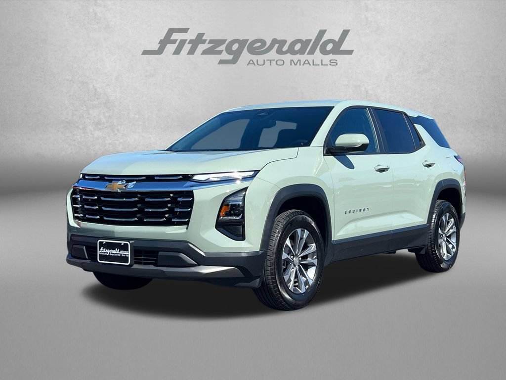 Used 2026 Chevrolet Equinox LT AWD/4WD image 2