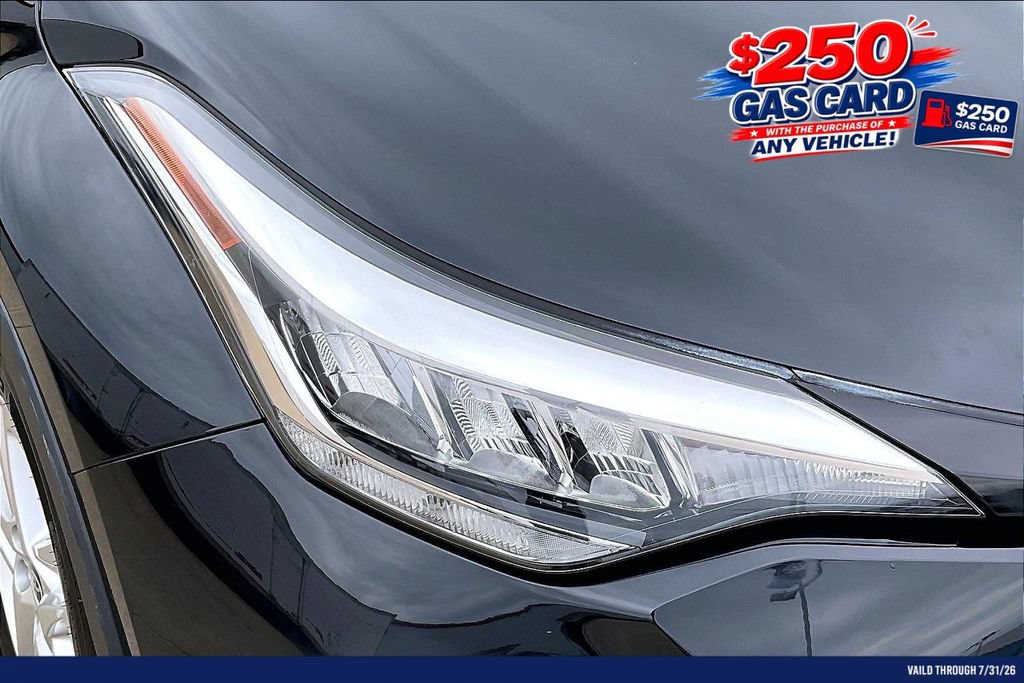 Used 2021 Toyota C-HR LE FWD image 27