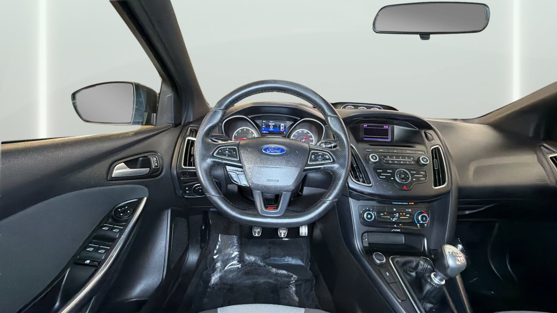 Used 2016 Ford Focus ST FWD image 17