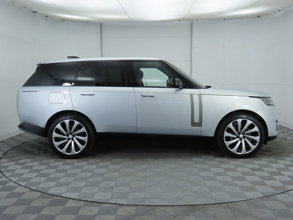 New 2025 Land Rover Range Rover Autobiography image 4