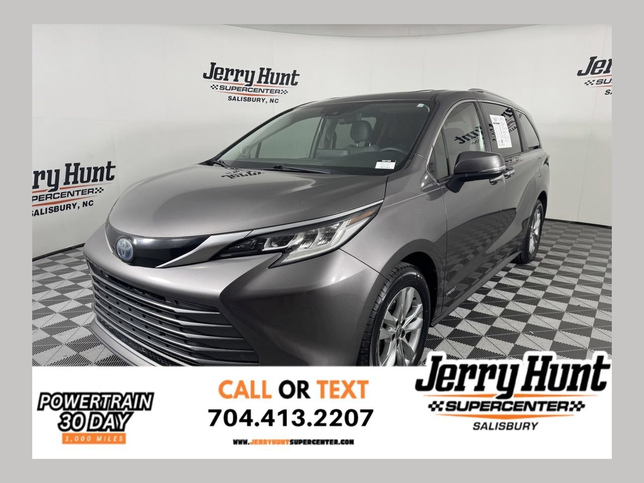 Used 2021 Toyota Sienna Limited FWD image 1