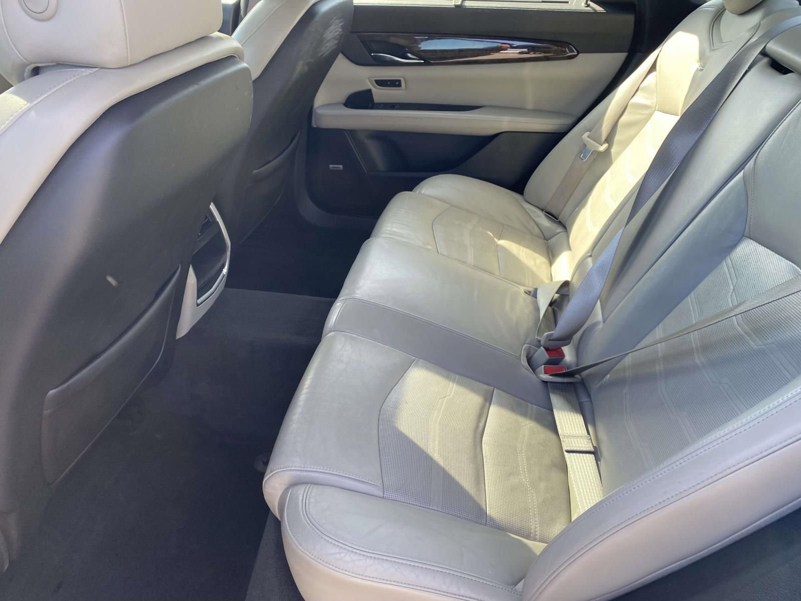 Used 2016 Cadillac CT6 Luxury image 12