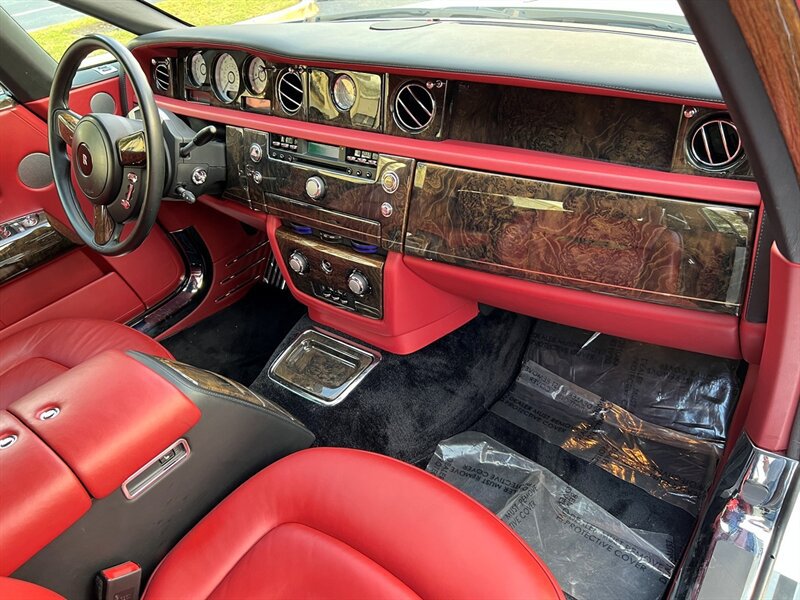 Used 2010 Rolls-Royce Phantom Coupe RWD image 15