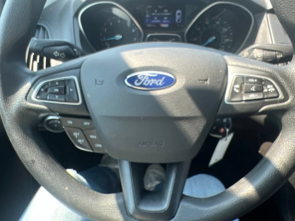 Used 2017 Ford Focus SE FWD image 10