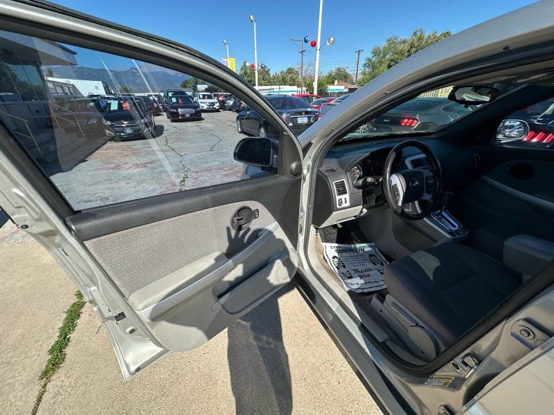 Used 2008 Chevrolet Equinox LT w/ Chrome And Sound Package FWD image 11