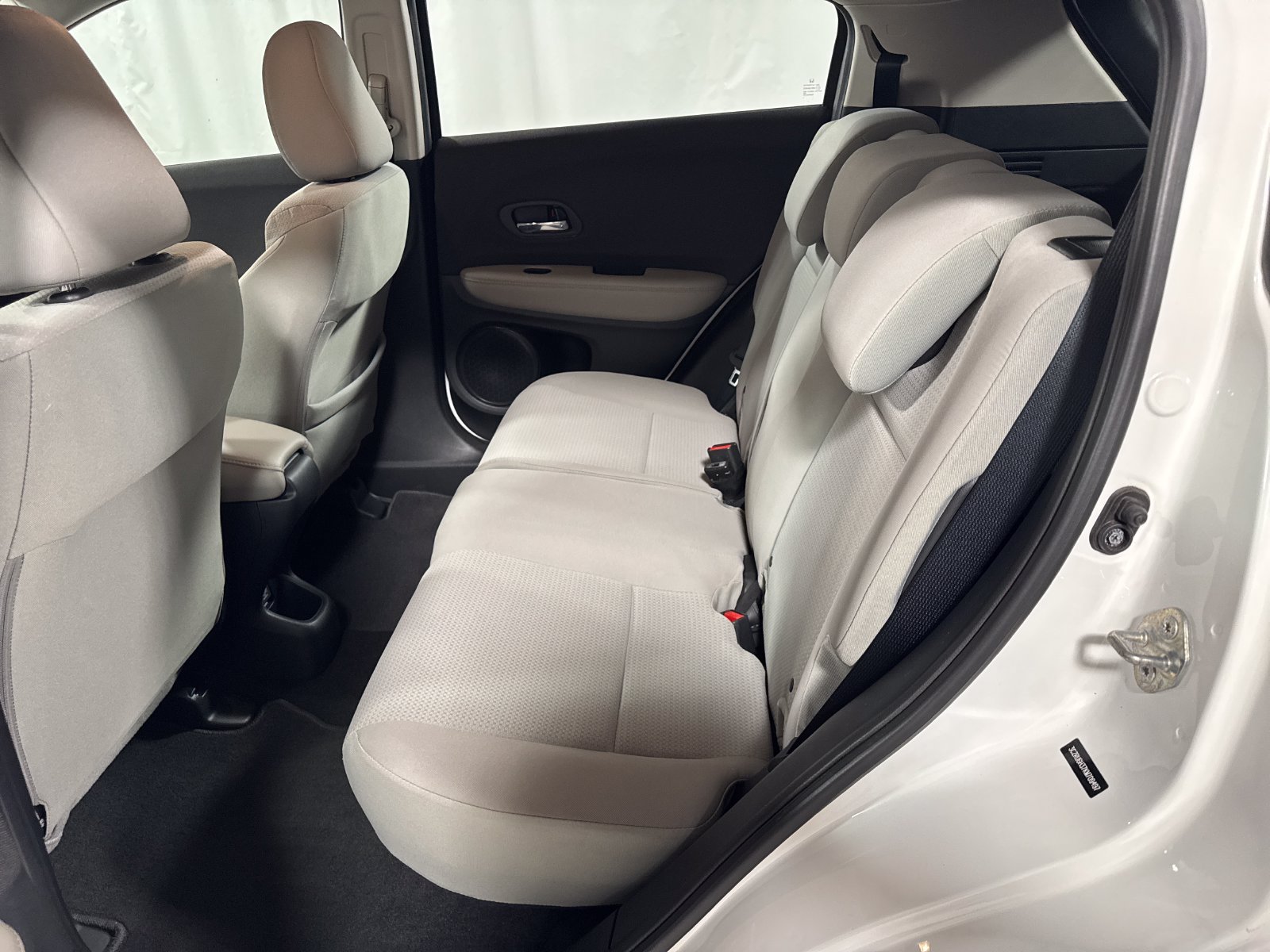 Used 2019 Honda HR-V LX image 5