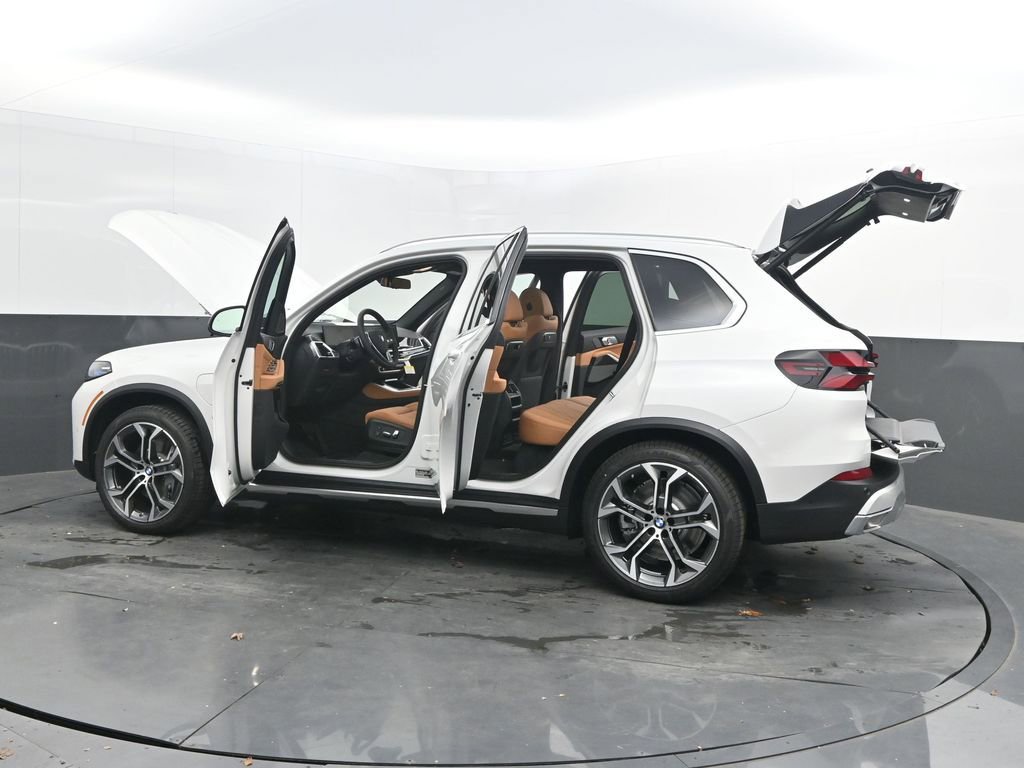New 2026 BMW X5 xDrive50e AWD/4WD image 57