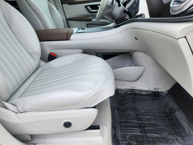 Certified 2023 Mercedes-Benz EQS 580 4MATIC SUV image 19
