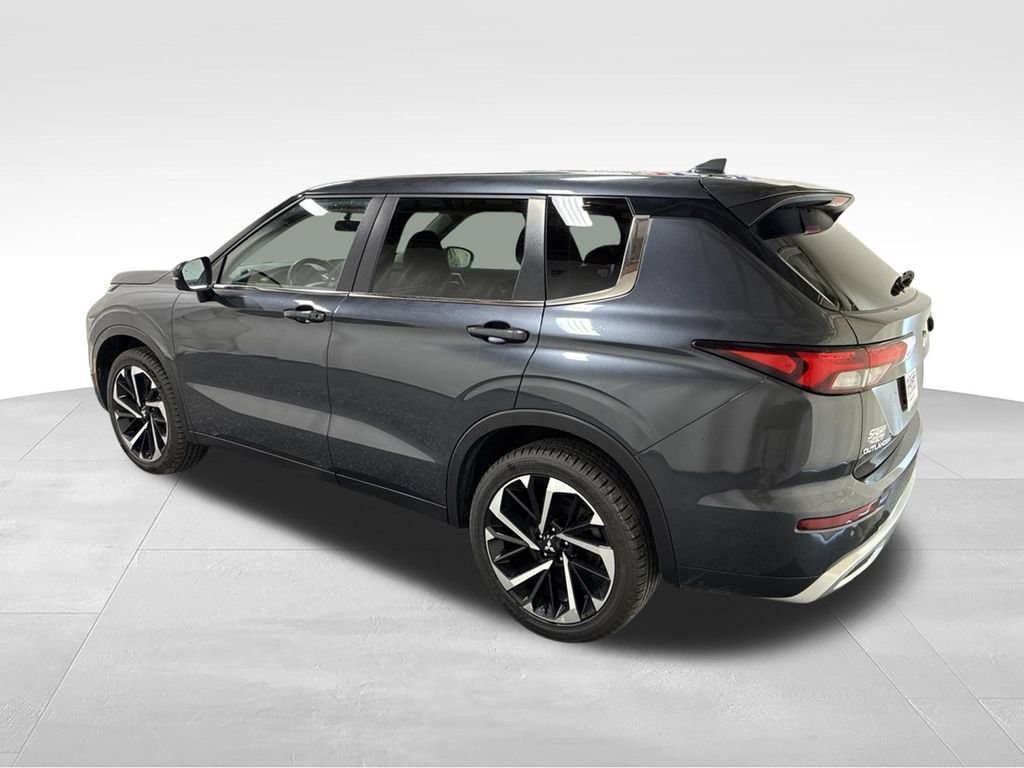 Used 2024 Mitsubishi Outlander SE AWD/4WD image 8