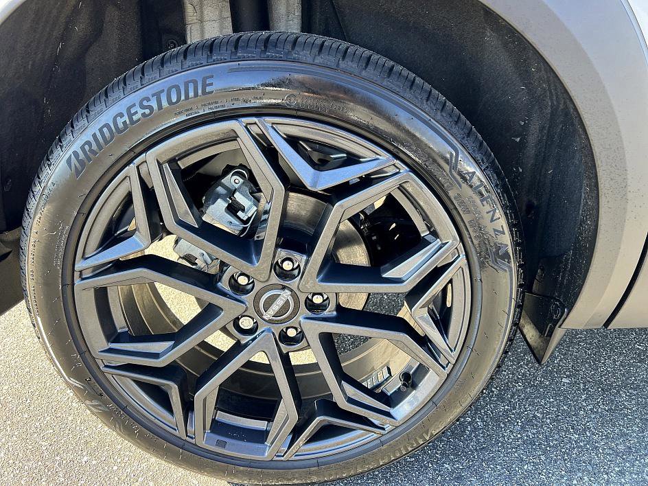 Certified 2025 Nissan Kicks SR w/ SR Premium Package image 11