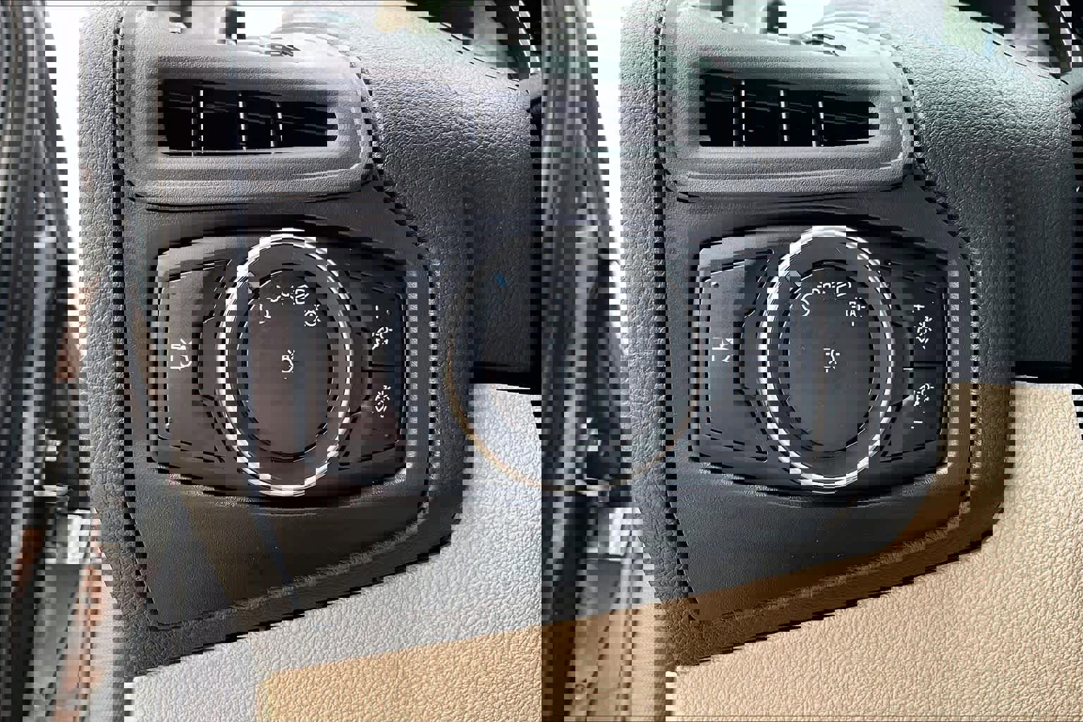 Used 2015 Ford Focus SE image 33