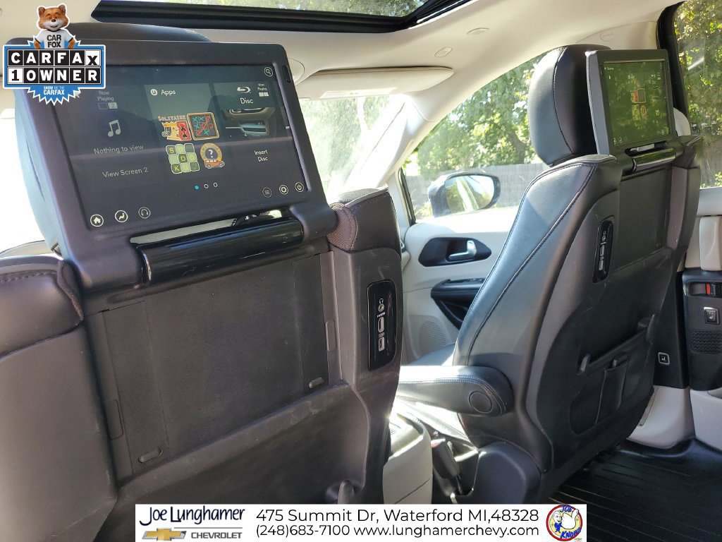 Used 2020 Chrysler Pacifica Limited FWD image 23