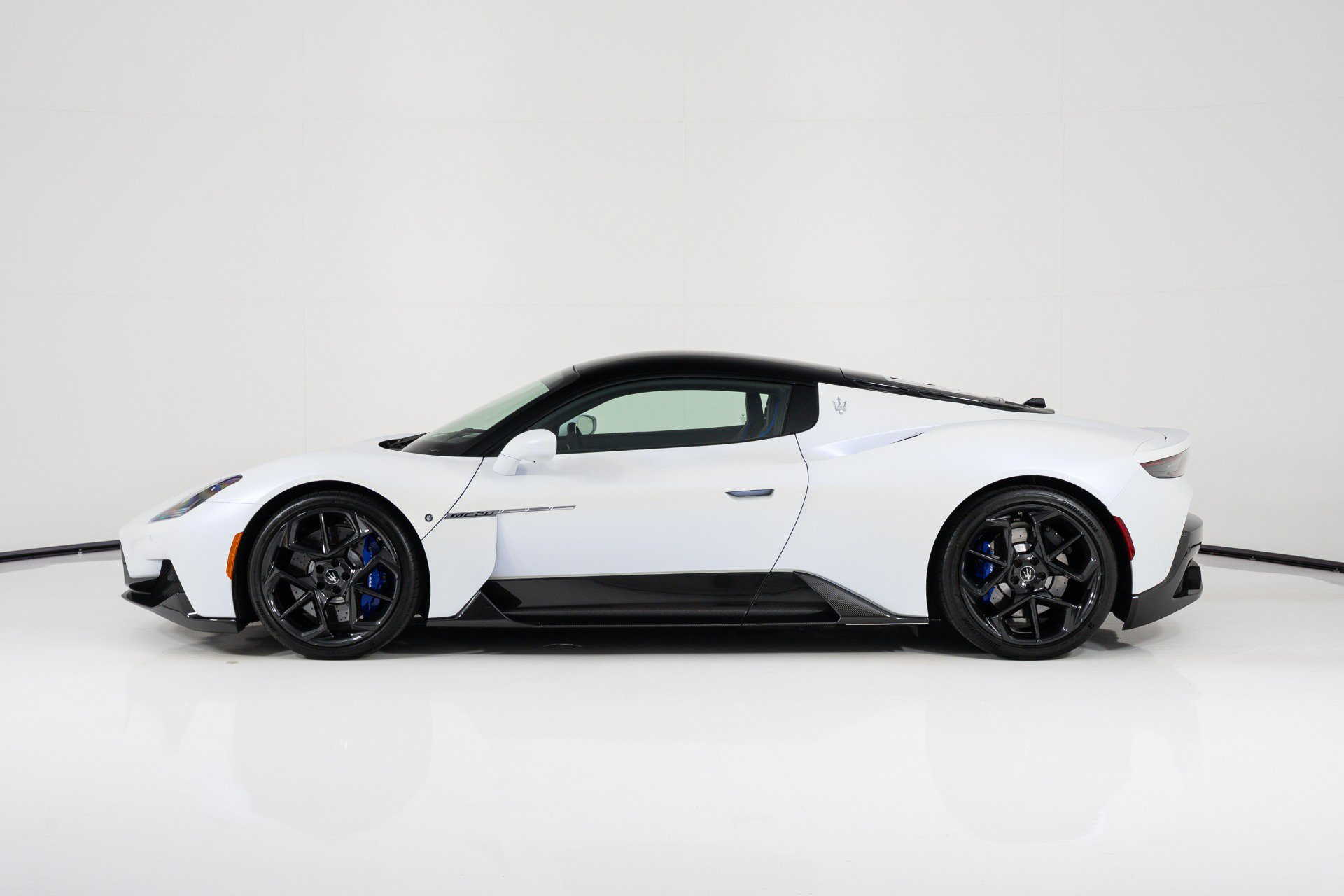 Used 2022 Maserati MC20 Coupe RWD image 7