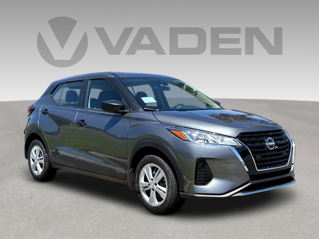 Certified 2025 Nissan Kicks Play S
