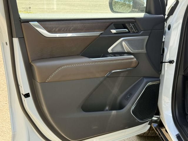 New 2026 GMC Acadia Denali Ultimate AWD/4WD image 9