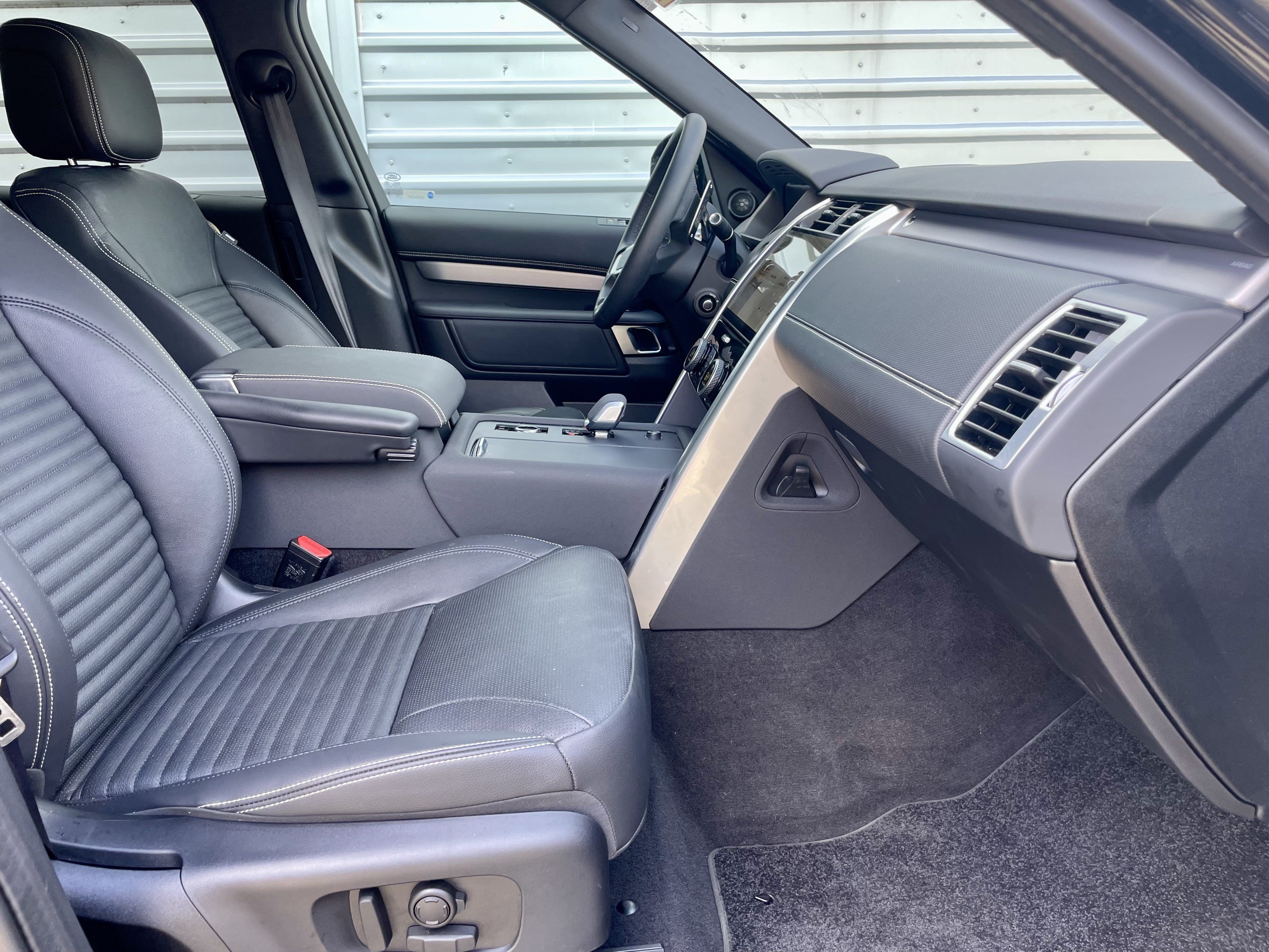 Certified 2025 Land Rover Discovery Dynamic SE AWD/4WD image 15