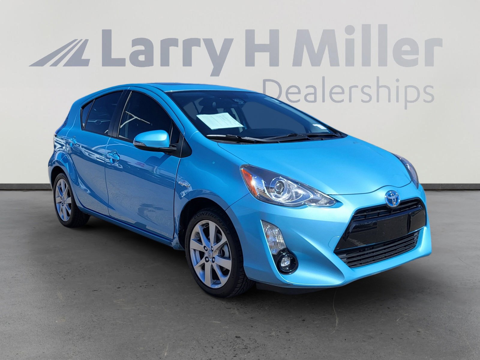 Used 2016 Toyota Prius C Four image 14