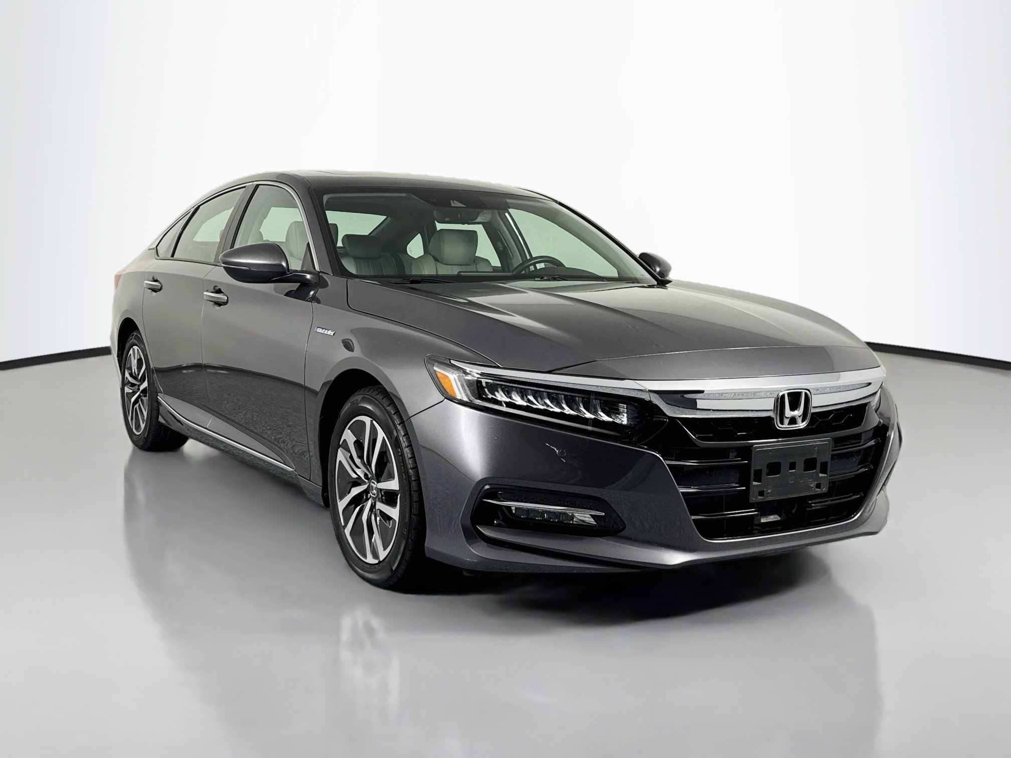 Certified 2019 Honda Accord Touring image 3