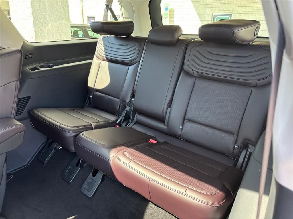 New 2026 Ford Expedition Max Platinum w/ Platinum Ultimate Package image 12