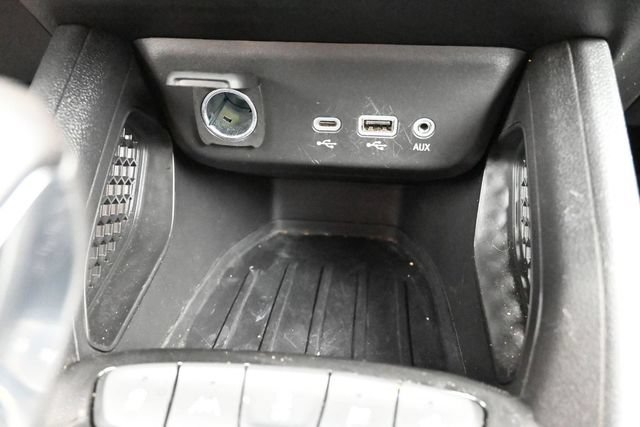 Used 2023 Chevrolet TrailBlazer RS w/ Sun and Liftgate Package FWD image 39
