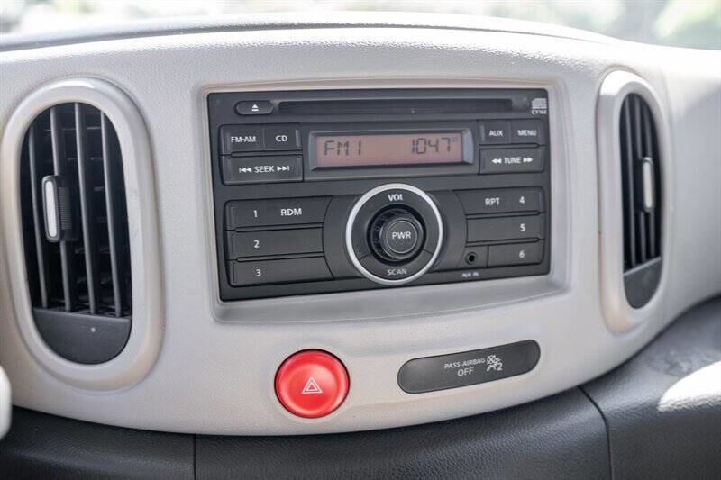 Used 2009 Nissan Cube 1.8 S w/ Interior Designer Pkg image 13