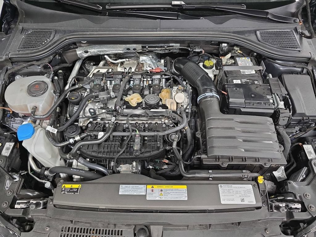 Used 2025 Volkswagen Golf w/ Euro Style Package AWD/4WD image 30