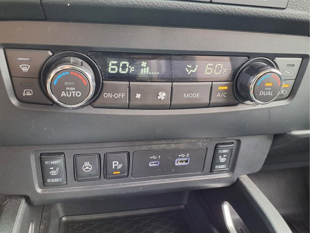 Used 2022 Nissan Frontier SV image 23
