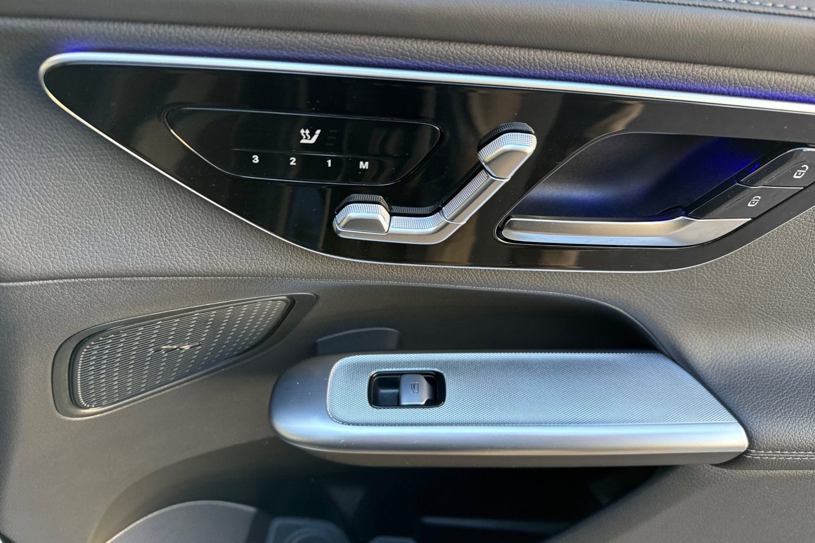 Certified 2024 Mercedes-Benz GLC 300 4MATIC image 32