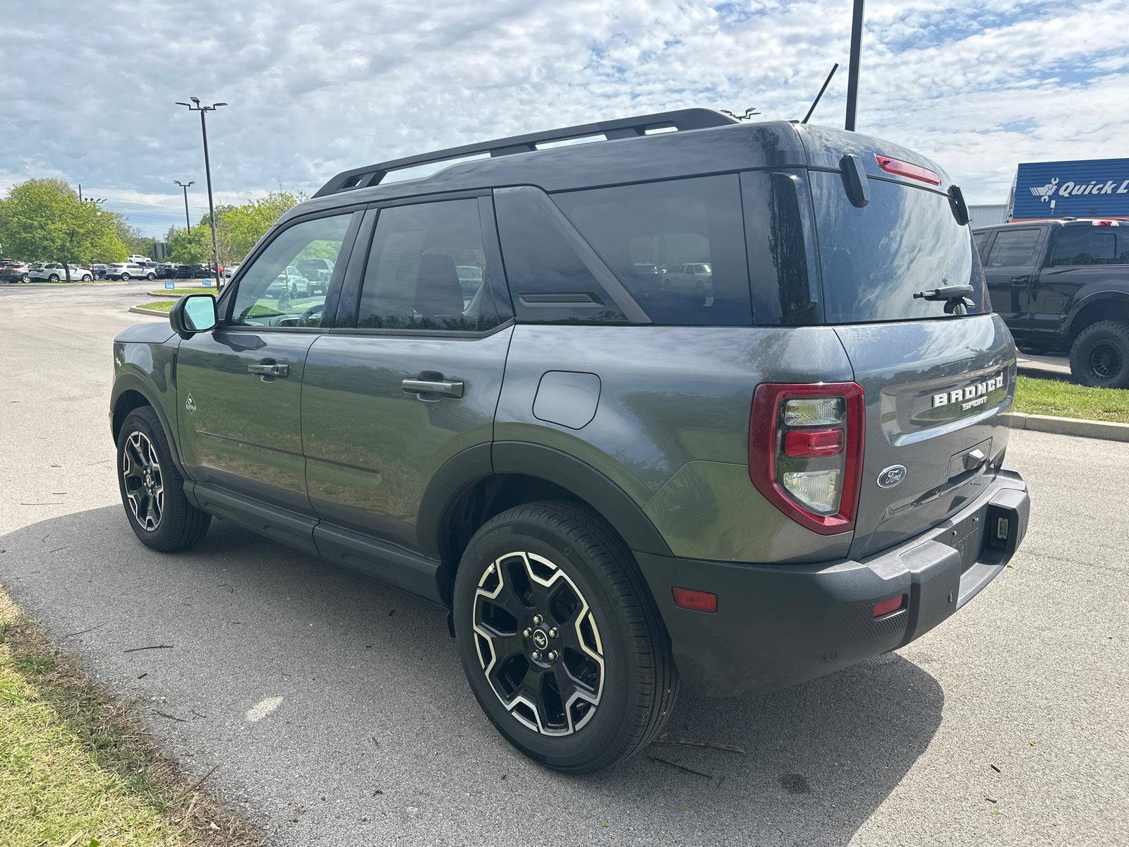 Used 2025 Ford Bronco Sport Outer Banks w/ Outer Banks Tech Package+ AWD/4WD image 14