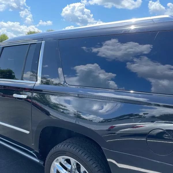 Used 2017 Cadillac Escalade ESV Platinum AWD/4WD image 4