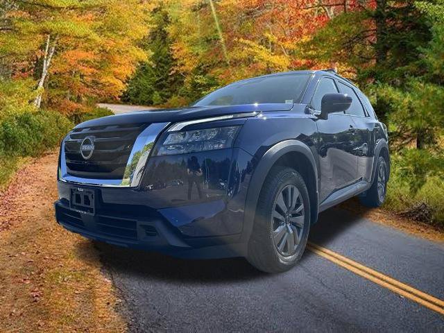 Certified 2025 Nissan Pathfinder SV AWD/4WD image 5