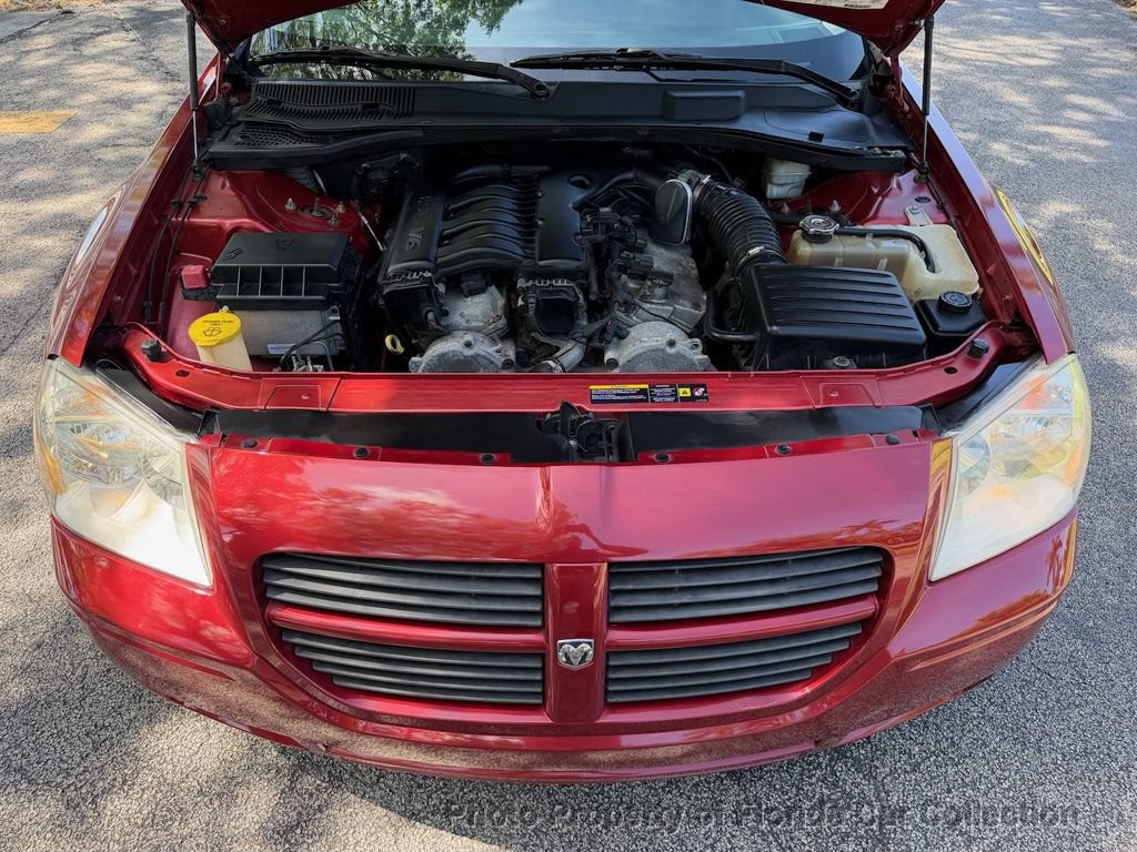 Used 2005 Dodge Magnum SE RWD image 75