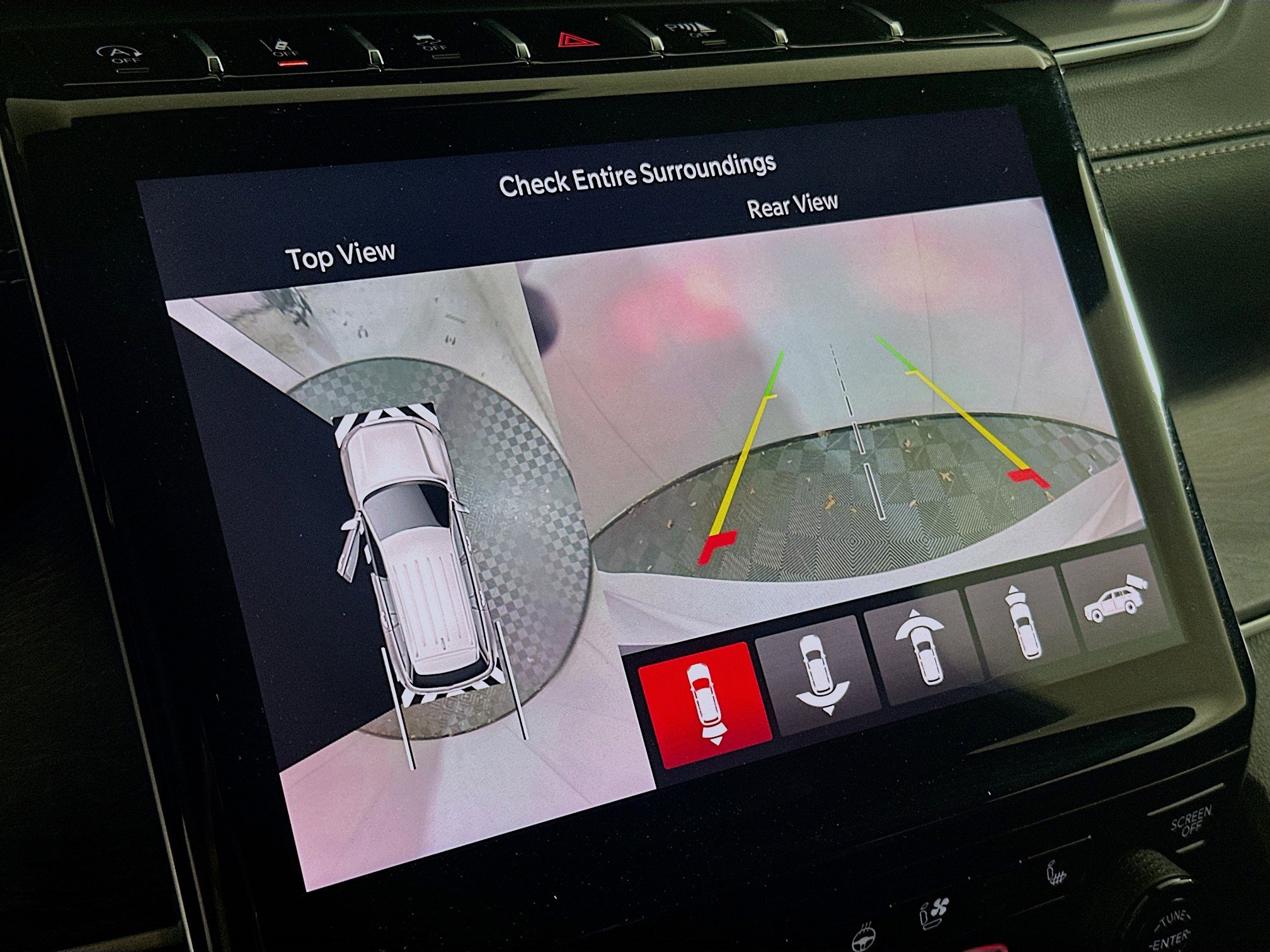 Used 2024 Jeep Grand Cherokee L Limited w/ Luxury Tech Group II image 23