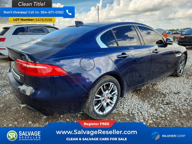 Used 2018 Jaguar XE Premium RWD image 4