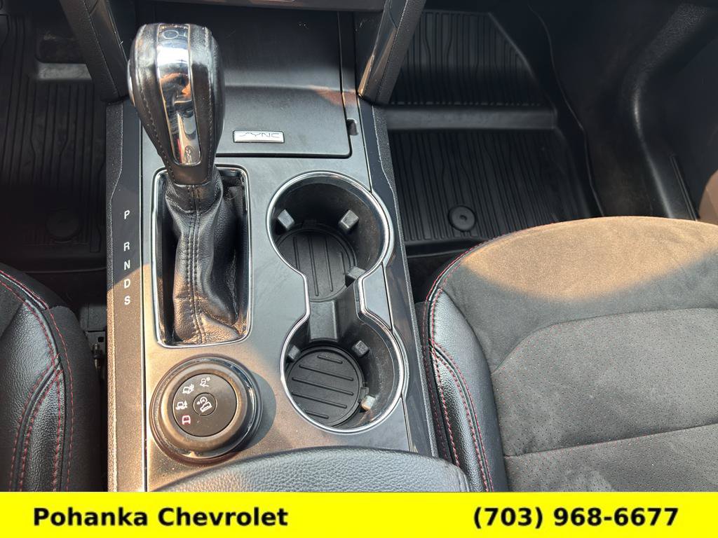 Used 2018 Ford Explorer XLT w/ Equipment Group 202A AWD/4WD image 14