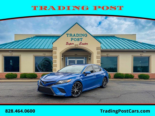 Used 2018 Toyota Camry SE FWD video 1