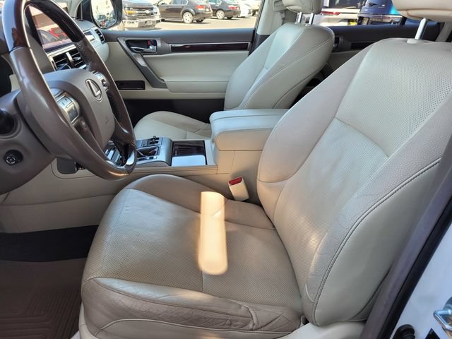 Used 2017 Lexus GX 460 AWD/4WD image 14