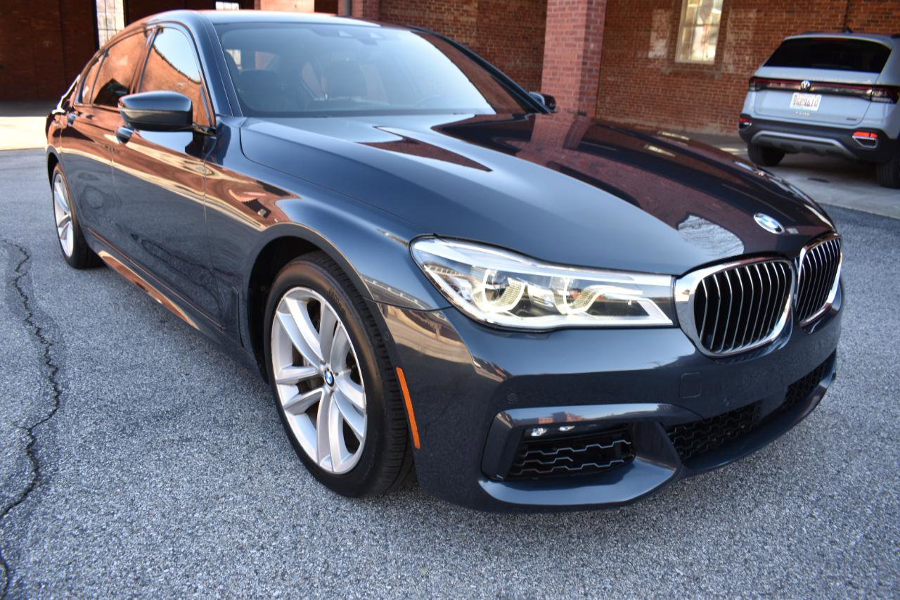 Used 2016 BMW 750i xDrive AWD/4WD image 10
