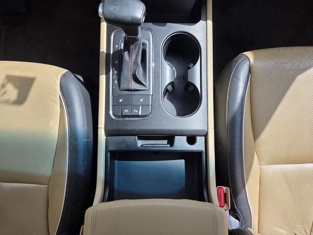 Used 2017 Kia Sedona LX w/ LX Essentials Premium Package image 47
