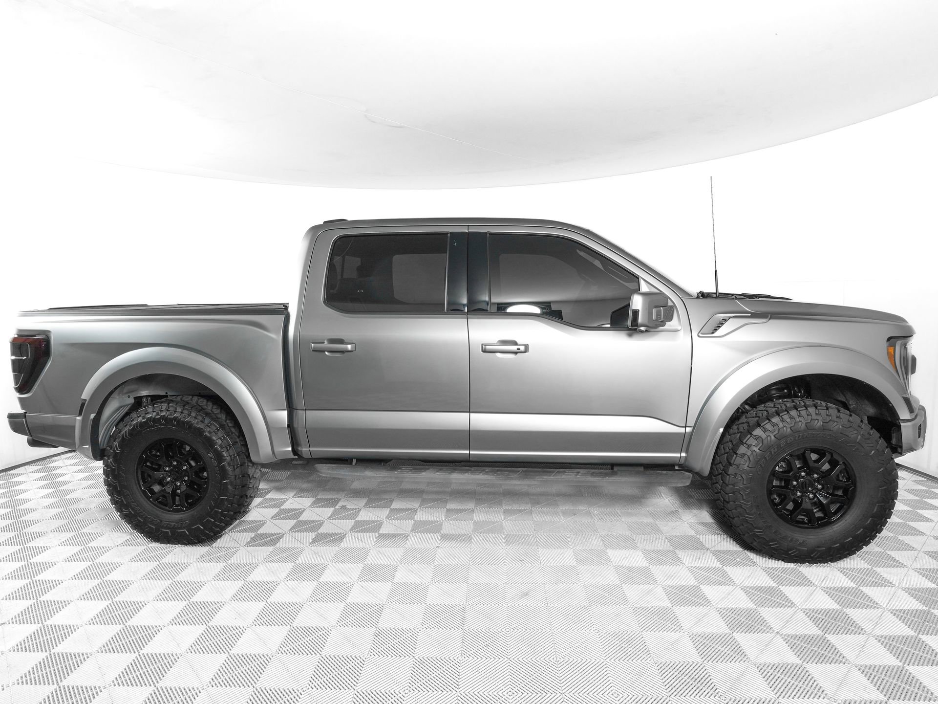 Used 2022 Ford F150 Raptor w/ Equipment Group 801A High image 4