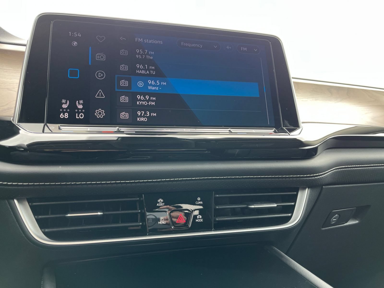 Used 2026 Volkswagen Atlas SE FWD image 20