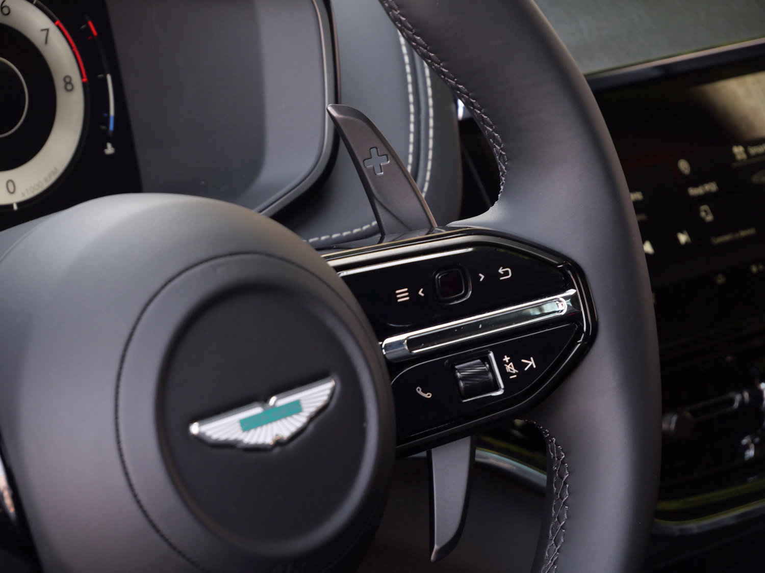 New 2026 Aston Martin DBX S AWD/4WD image 18